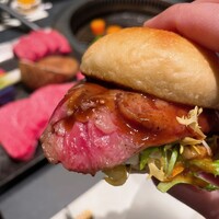 本格肉料理 丸小 - 春の焼肉コース 13000円
                      バーガー ヒレ