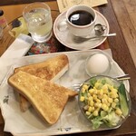 Kafe Mujika - ソフト珈琲430円＋モーニングAセット100円