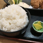 Kaisen Yumetarou - ■ 大盛りご飯
                        ■ 漬物
                        ※ご飯大盛りは＋¥50-(税抜)