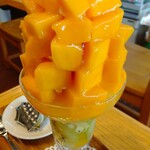 フルーツすぎ - マンゴーパフェ