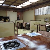 岡半 - 広間