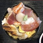 Sushi Yuu - 酢飯の海鮮丼♪