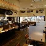 たまご洋食 グリルモア - たまご洋食 グリル モア ＠南砂町 カジュアルな雰囲気の店内 密を避けて早めの時間のランチ訪問