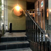 晩鶏 - こちらが入口