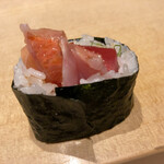 鮨 利﨑 - 太巻き（端っこ嬉しい）