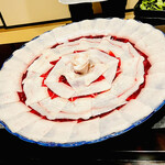 比良山荘 - ◎上質な熊肉は薔薇の花びらのように美しい。