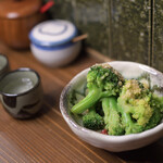 Freshly boiled broccoli namul