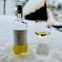 比良山荘 - ◎イグレック ド シャトー ディケムを中庭の雪で冷やす！