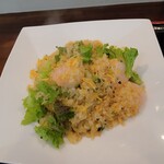 龍潭酒家 - 海老とレタスの炒飯