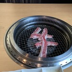 Yakiniku Kingu - 牛を焼いてます。