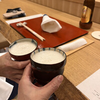 三宅輝 - ビールで乾杯