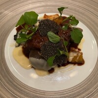 銀座 レカン - 国産牛フィレ肉のポワレ　きのこと根菜のブランケット　 黒トリュフの香り ソースマデール（＋￥2000円）
