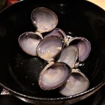 銀座 稲葉 - 大振りの青森産のシジミ
