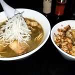 煮干し中華そば のじじR - 