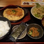 KJミートダイニング - カツ煮定食(850円)