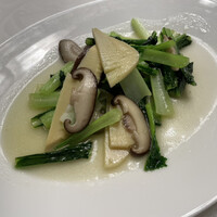 揚州名菜 秦淮春 - 青菜と筍椎茸の炒め