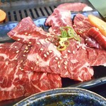 Yakiniku Dokoro Ittou - 「ハラミと牛ホルモンランチ」のメイン