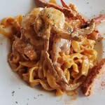 イタリアンダイニングカフェ　チィーボ - ワタリガニのトマトソース