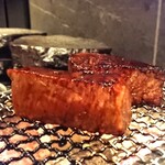 北海道焼肉 北うし - 知床産和牛シャトーブリアン手巻寿司