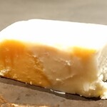 北海道焼肉 北うし - 自家製4種チーズのテリーヌ