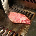 北海道焼肉 北うし - 知床産和牛シャトーブリアン炙り(耳付)