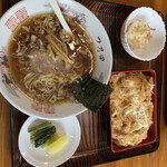 食事ハウス つの田 - 