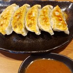 麺場 唐崎商店 - 餃子