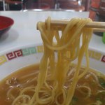 のざわ食堂 - 中華そばの麺は中細ストレート麺（茹で加減はかため）≪2013年1月≫