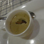 ビストロ パラディ - 前菜の広島産カキのブイヤベース