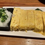 炭火串焼 シロマル - (料理)トビウオ出汁の玉子焼