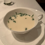 ル・マノアール・ダスティン - 二の皿　鰯のプチスープ