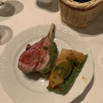 ル・マノアール・ダスティン - 小皿に取り分けて