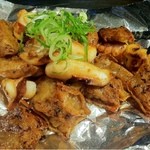 鉄板・お好み焼き 華 - 2013.1.17　これ美味しい♪究極！タコかす炒め５００円