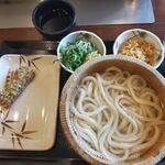 Marugame Seimen - 並はかけでもぶっかけでも釜揚げでも1玉