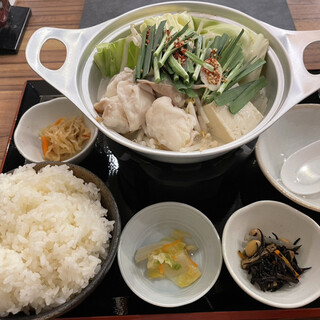 和牛もつ焼酒場 大八_0