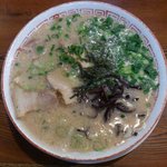 じらい亭 - 豚骨ラーメン（600円）