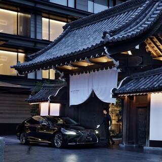 佇立在與京都三井家頗有淵源之地的國內最高級豪華酒店。