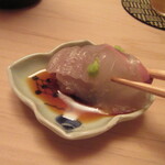 日本橋蛎殻町 すぎた - 平目はえんがわも添えられている