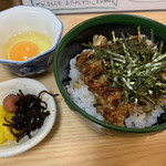 Yakitori Taruya - 鳥丼　玉子付き