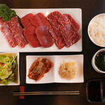 Shimbashi sumibiyaki kurogewagyu saidaihyakunijuukyushu tabehoudai yakiniku tenryuu - 