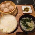 アジアンキッチン サナギ - とんトロ肉汁焼売ランチ