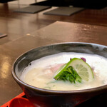 豚白湯創作麺処 友池 - 