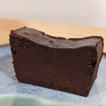 ハッピーベリー - ショコラテリーヌ（カット）