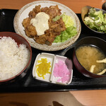 kyuushuuryourisemmontemmotsunabeandobasashisanjikannomihoudaishinjukuremon - チキン南蛮ランチ