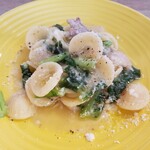 Dietro i tempi - 牛すじと蕪のオレッキエッテ