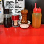 千里眼 - 卓上調味料たち