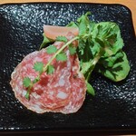 MOTORA  - シェフからの始まりの一品はトスカーナのサラミ 