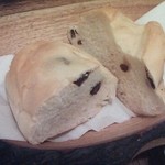 シクラメンテ - レーズンパン