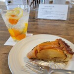 くるみの木 一条店 - りんごタルトと金柑ソーダ