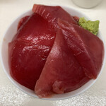 ウミノイロ マグロ卸のマグロ丼とラーメンの店 - 